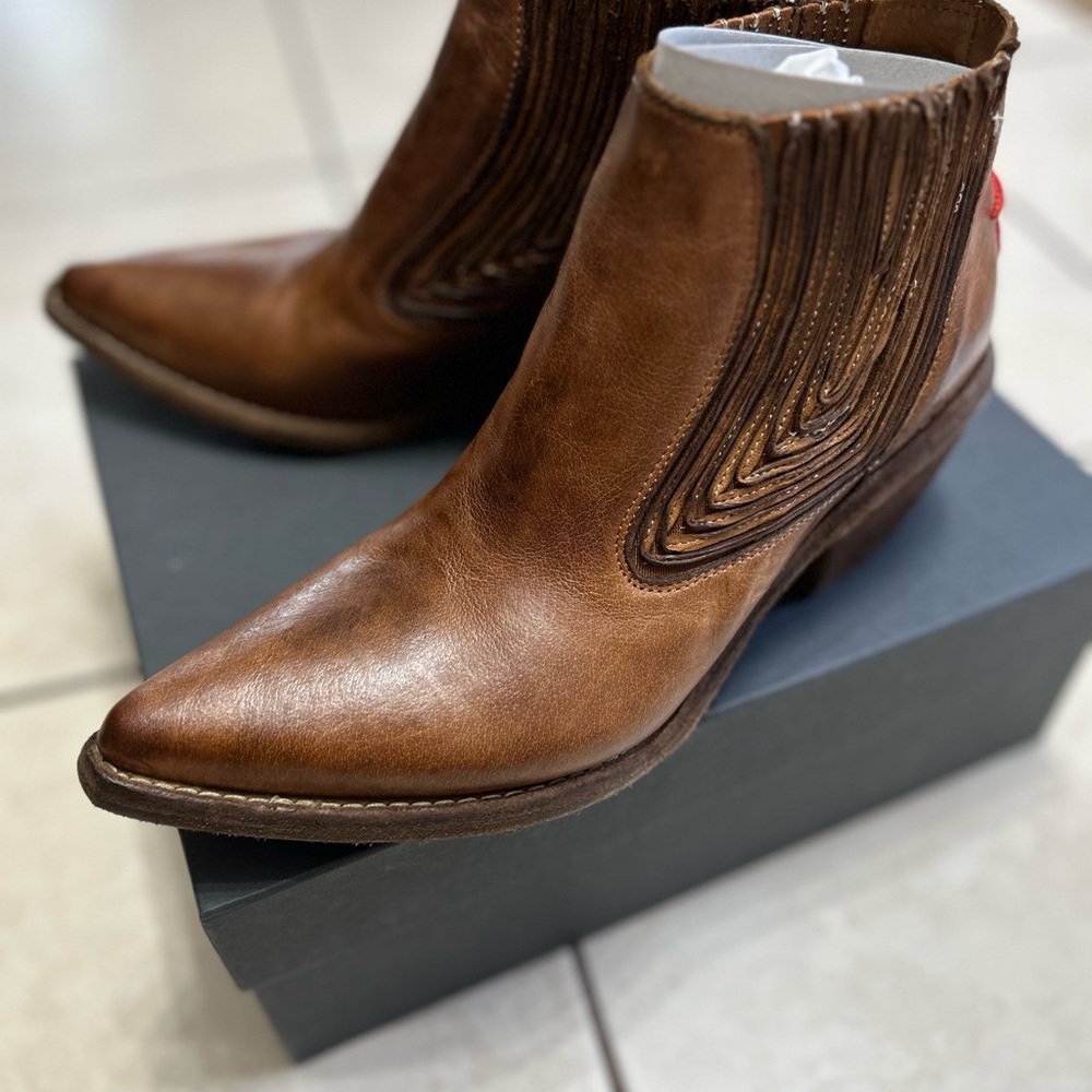 NWB FAUZIAN JEUNESE COWGIRL HANDMADE BOOTIE/SIZE 38IT-8US/MADE IN ITALY/BROWN